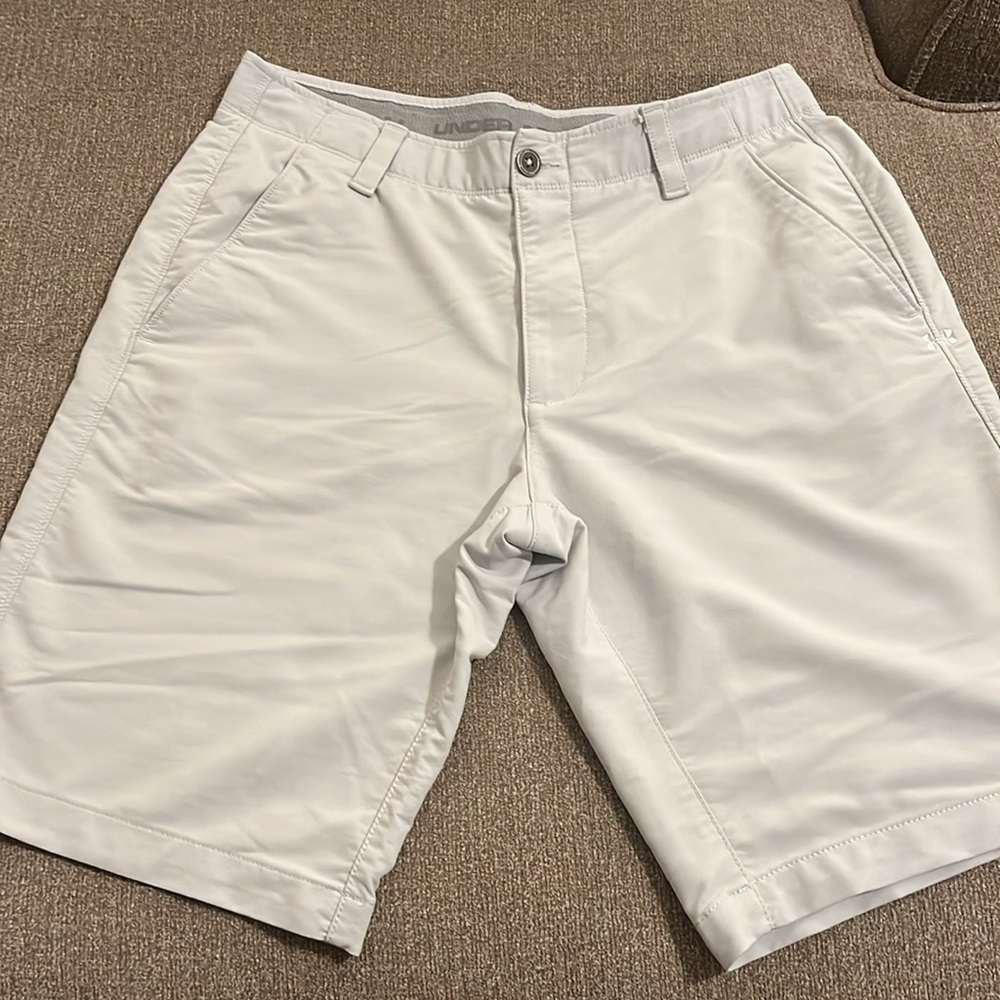 Men’s Light Grey Under Armour Golf Shorts